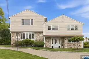 7 Keith Pl, Glen Rock, NJ 07452 - Photo 2