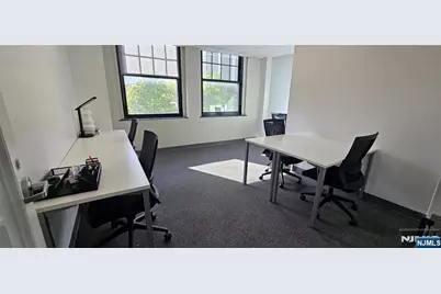 972 Broad Street Floor 3 #Floor 3, Newark, NJ 07102 - Photo 6
