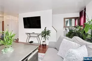 290 Hamilton Pl 4, Hackensack, NJ 07601 - Photo 8