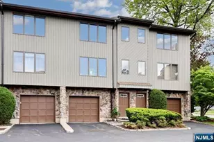 290 Hamilton Pl 4, Hackensack, NJ 07601 - Photo 2
