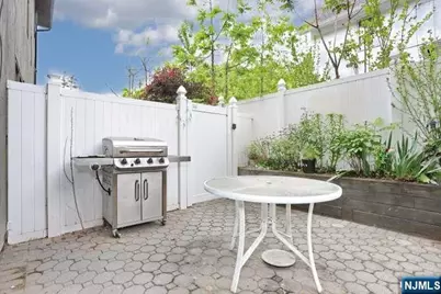 290 Hamilton Place 4 #4, Hackensack, NJ 07601 - Photo 46