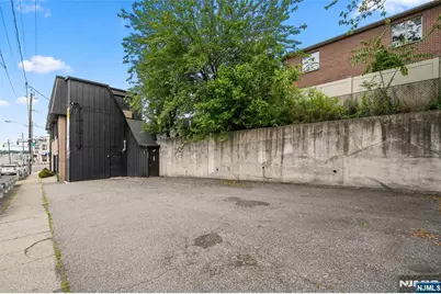 40 Broad Avenue, Palisades Park, NJ 07650 - Photo 22