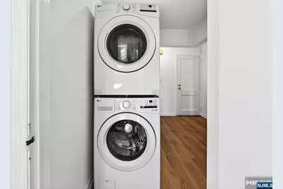 292 Louis Street 1Fl #1FL, Hackensack, NJ 07601 - Photo 8