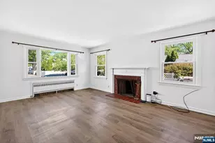 292 Louis Street 1Fl, Hackensack, NJ 07601 - Photo 4