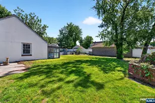 292 Louis Street 1Fl, Hackensack, NJ 07601 - Photo 18