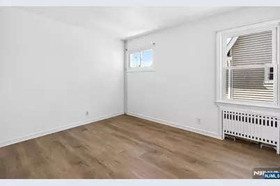 292 Louis Street 1Fl #1FL, Hackensack, NJ 07601 - Photo 12