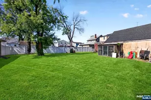 292 Louis Street 1Fl, Hackensack, NJ 07601 - Photo 20