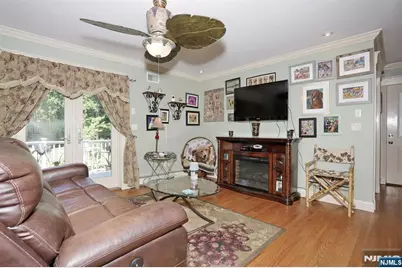 33 Randolph Street, Park Ridge, NJ 07656 - Photo 10