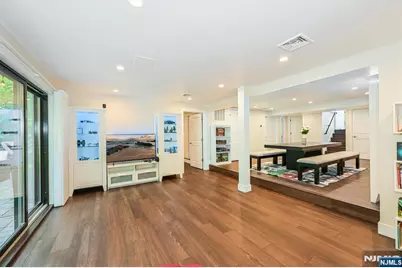 655 Floyd Street, Englewood Cliffs, NJ 07632 - Photo 22