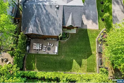 655 Floyd Street, Englewood Cliffs, NJ 07632 - Photo 34