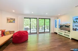 655 Floyd St, Englewood Cliffs, NJ 07632 - Photo 20
