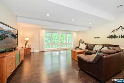 655 Floyd Street, Englewood Cliffs, NJ 07632 - Photo 10