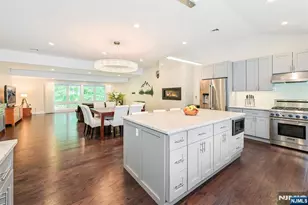 655 Floyd St, Englewood Cliffs, NJ 07632 - Photo 6