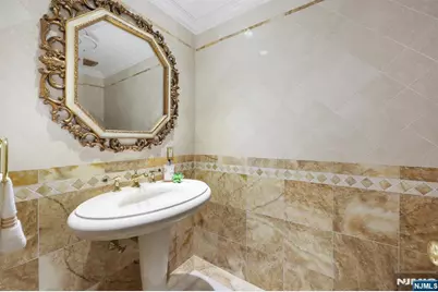 91 Chestnut Ridge Road, Saddle River, NJ 07458 - Photo 32