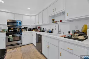 266 Garibaldi Ave, Lodi, NJ 07644 - Photo 18