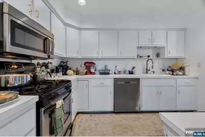 266 Garibaldi Avenue, Lodi, NJ 07644 - Photo 16