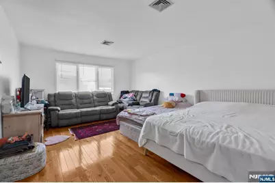 266 Garibaldi Avenue, Lodi, NJ 07644 - Photo 26