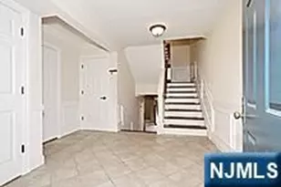 12 Danbury Ct 12A, Washington Township, NJ 07676 - Photo 2