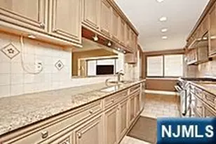 12 Danbury Ct 12A, Washington Township, NJ 07676 - Photo 6