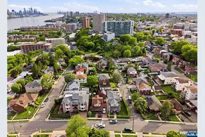 388 Highland Avenue, Cliffside Park, NJ 07010 - Photo 6