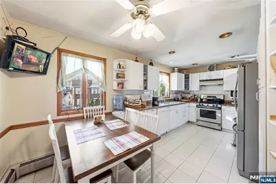 388 Highland Avenue, Cliffside Park, NJ 07010 - Photo 42