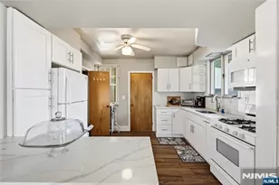 388 Highland Ave, Cliffside Park, NJ 07010 - Photo 24