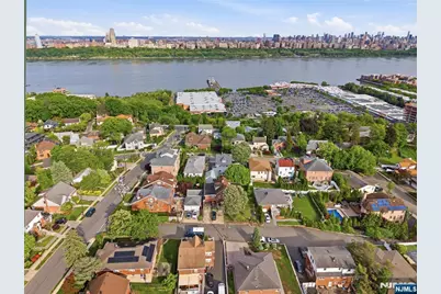 388 Highland Avenue, Cliffside Park, NJ 07010 - Photo 4