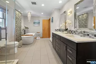 66 Roehrs Dr, Wallington, NJ 07057 - Photo 18