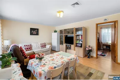 66 Roehrs Drive, Wallington, NJ 07057 - Photo 28