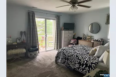 215 Orchard Pk 215 #215, Allendale, NJ 07401 - Photo 6