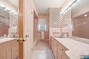 90 McNomee St, Oakland, NJ 07436 - Photo 16