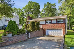 90 McNomee St, Oakland, NJ 07436 - Photo 4