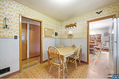 90 McNomee Street, Oakland, NJ 07436 - Photo 14