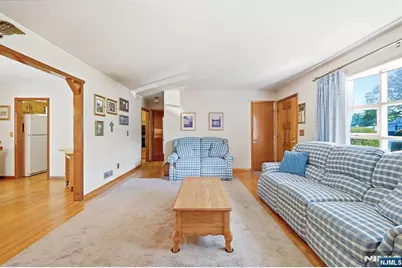 90 McNomee Street, Oakland, NJ 07436 - Photo 8