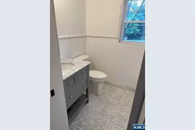 12 N Island Avenue, Ramsey, NJ 07446 - Photo 10