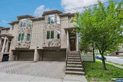 330 New York Avenue B #B, Fort Lee, NJ 07024 - Photo 2