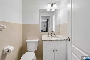 330 New York Ave B, Fort Lee, NJ 07024 - Photo 42