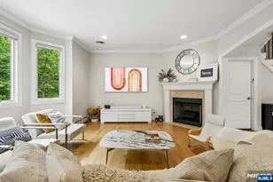 330 New York Ave B, Fort Lee, NJ 07024 - Photo 10