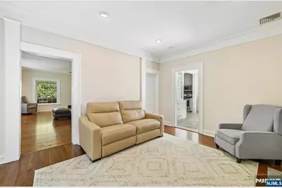 42 Hillside Avenue, Upper Saddle River, NJ 07458 - Photo 18