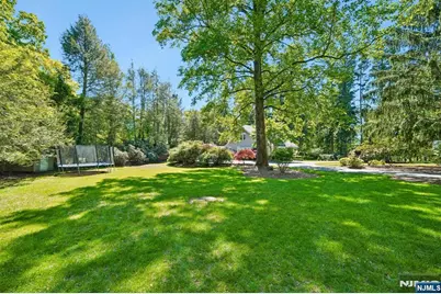 42 Hillside Avenue, Upper Saddle River, NJ 07458 - Photo 32