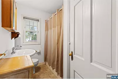 8 Huntting Drive, Dumont, NJ 07628 - Photo 18
