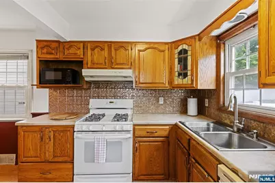 8 Huntting Drive, Dumont, NJ 07628 - Photo 14