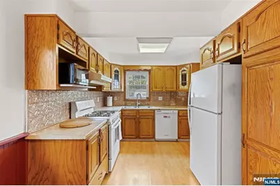 8 Huntting Drive, Dumont, NJ 07628 - Photo 12