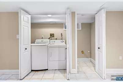 243 Van Nostrand Avenue, Englewood, NJ 07631 - Photo 24