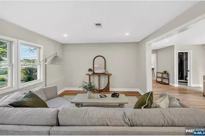 189 Woodland Avenue, Westwood, NJ 07675 - Photo 8