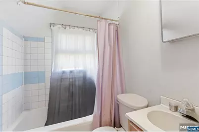 144-146 Pearsall, Jersey City, NJ 07305 - Photo 22