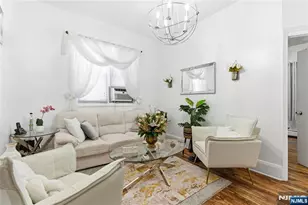 144-146 Pearsall, Jersey City, NJ 07305 - Photo 12