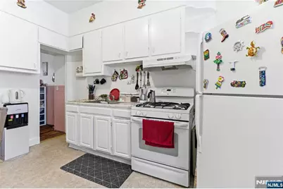 144-146 Pearsall, Jersey City, NJ 07305 - Photo 14