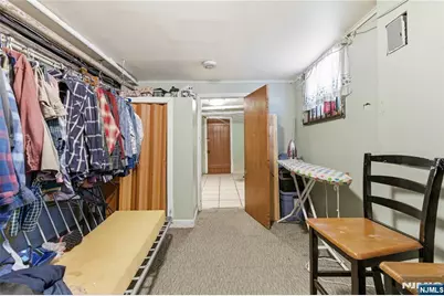 144-146 Pearsall, Jersey City, NJ 07305 - Photo 26