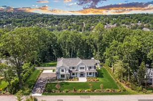 396 Knollwood Rd, Ridgewood, NJ 07450 - Photo 2
